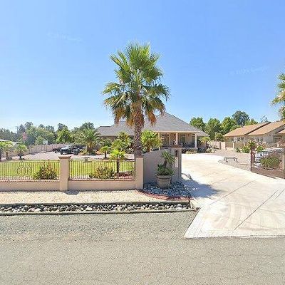 1055 Oak Park Way, Lakeport, CA 95453