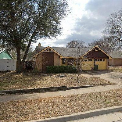 106 Juniper Dr, Arlington, TX 76018