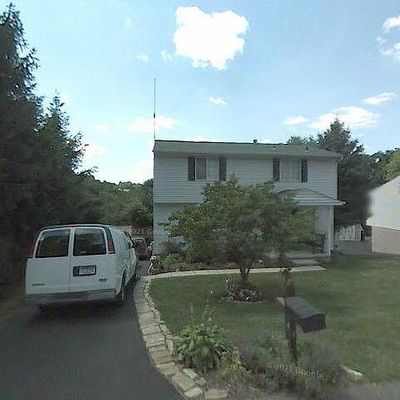 Valley Stream Pl No 2, Delmont, PA 15626