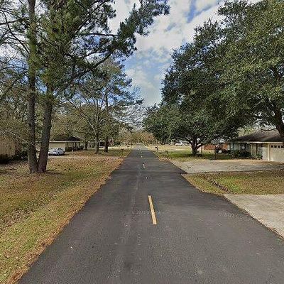 Vutera Dr, Ponchatoula, LA 70454