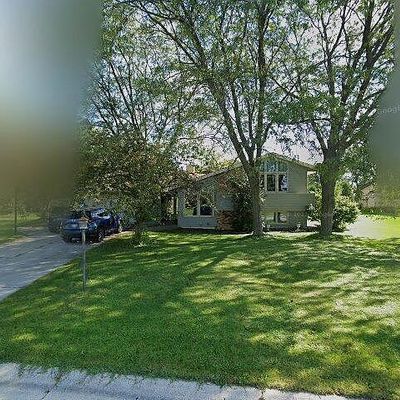 W163 N11022 Briarcliff Ct, Germantown, WI 53022