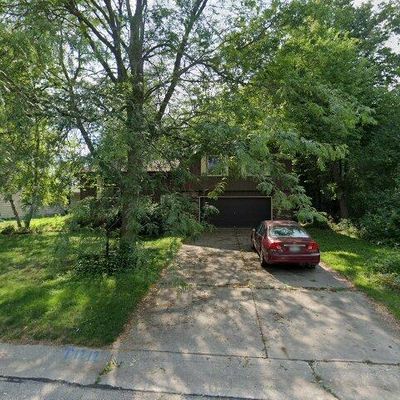 W159 N10797 Captains Dr, Germantown, WI 53022