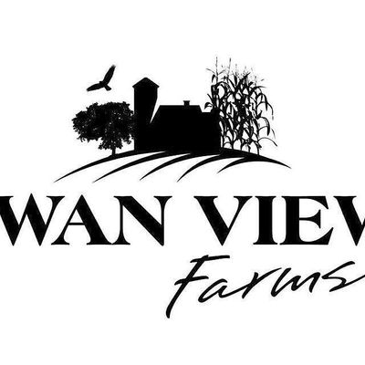 W237 N4237 Farm Field Cir, Pewaukee, WI 53072