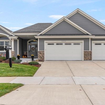 W237 N5534 Fieldstone Pass Cir, Sussex, WI 53089