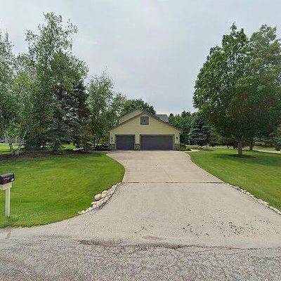 W331 N5947 Cedar Bay Dr, Nashotah, WI 53058