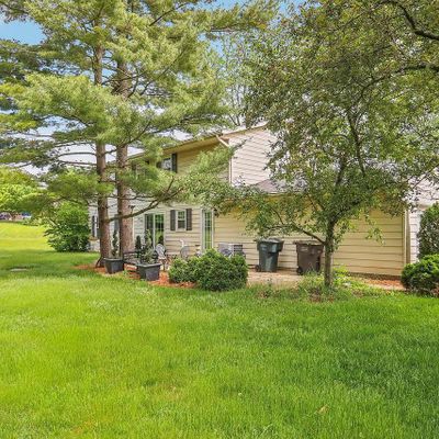 W326 S7751 Squire Ln, Mukwonago, WI 53149