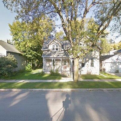 W58 N455 Hilbert Ave, Cedarburg, WI 53012