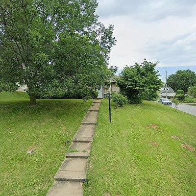 1004 Hawthorn Ave, Saint Charles, MO 63301