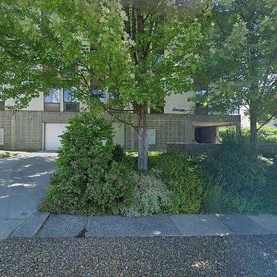 122 N Washington St, Moscow, ID 83843