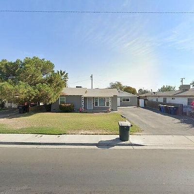 1225 N 11 Th Ave, Hanford, CA 93230