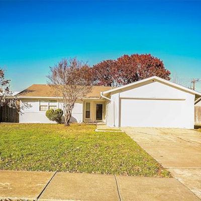 1105 Midway Dr, Richardson, TX 75081