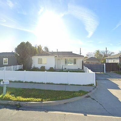 11050 Fleetwood St, Sun Valley, CA 91352