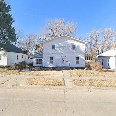 1107 East Ave, Holdrege, NE 68949