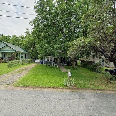 1108 W Hanna St, Denison, TX 75020