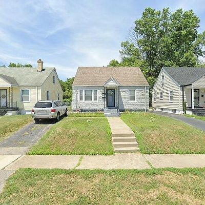 1132 Plato Ter, Louisville, KY 40211