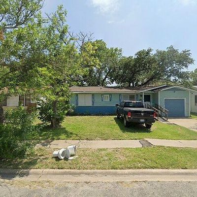 1370 Oak Park Dr, Aransas Pass, TX 78336