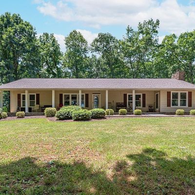 1447 Von Roy Rd, Bedford, VA 24523