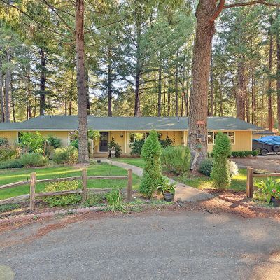 145 Jonathan Ct, Cave Junction, OR 97523