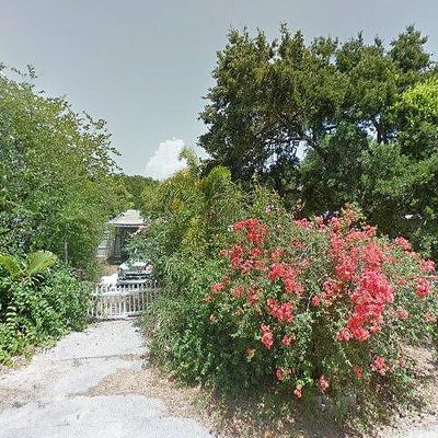 126 W Alachua Ln, Cocoa Beach, FL 32931