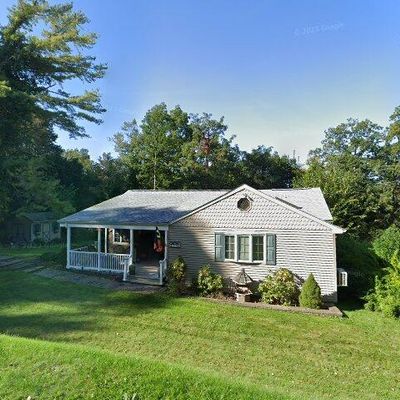 13 Calverton Dr, New Fairfield, CT 06812