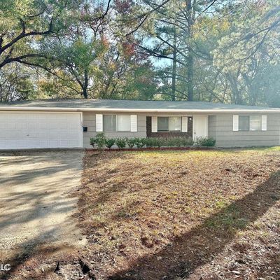 132 Glenside Dr, Jackson, MS 39211