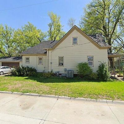 1320 Ash St, Henderson, NE 68371