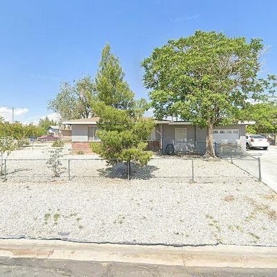 16148 La Cubre Dr, Victorville, CA 92395