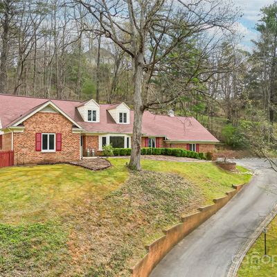 166 Brookwood Rd, Asheville, NC 28804