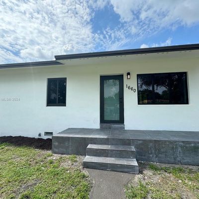 1660 Nw 124 Th St, North Miami, FL 33167