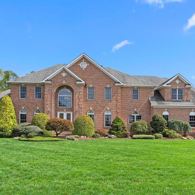 15 Fairway Dr, Cream Ridge, NJ 08514