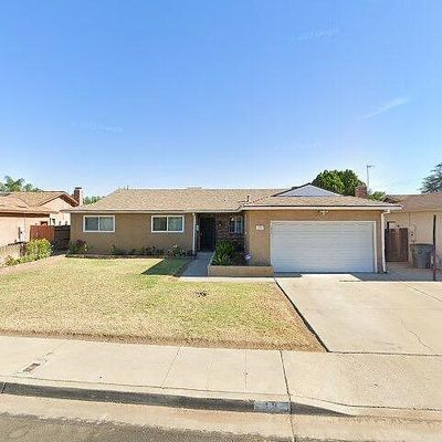 19 W Ashcroft Ave, Clovis, CA 93612