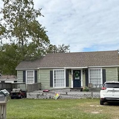 1945 Pascagoula St, Pascagoula, MS 39567