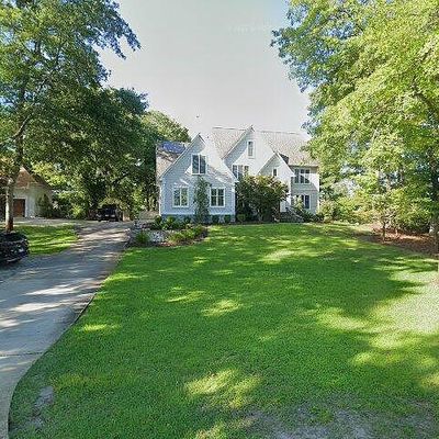 200 Castle Ridge Rd, New Bern, NC 28562