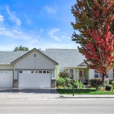 1740 N Haskett St, Mountain Home, ID 83647