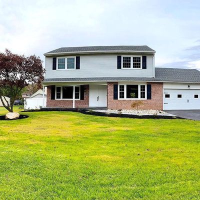 1742 Creek Rd, Hatfield, PA 19440