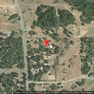 1795 Laurel Rd, Cave Junction, OR 97523