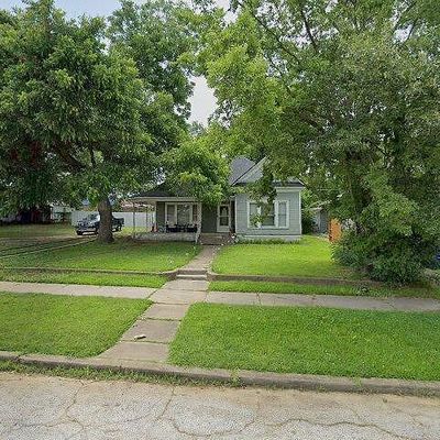 214 W Munson St, Denison, TX 75020