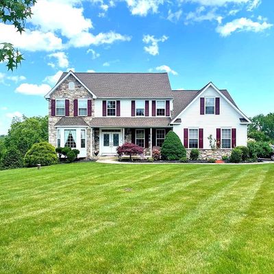 217 Clover Ln, Perkiomenville, PA 18074