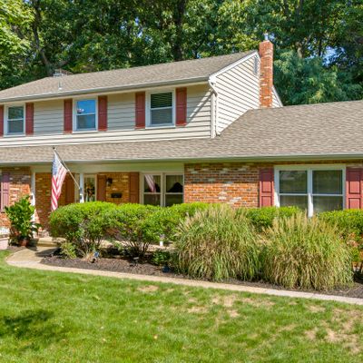 221 Laurel Ave, Lincroft, NJ 07738