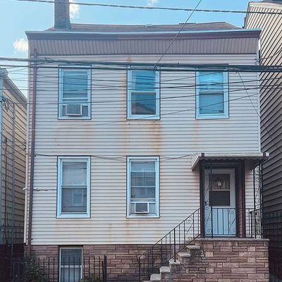 222 Walnut St, Newark, NJ 07105