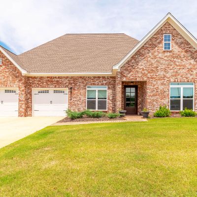 225 Ridgeway Dr, Starkville, MS 39759