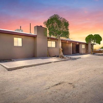 2250 S Locust Street, Las Cruces, NM 88001