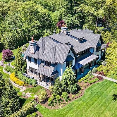 210 Heights Rd, Ridgewood, NJ 07450