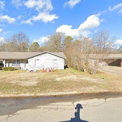 2529 Kara Ln, Bryant, AR 72019