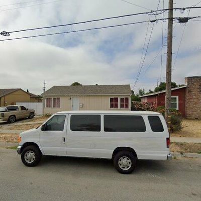 254 Sycamore Rd, Salinas, CA 93905