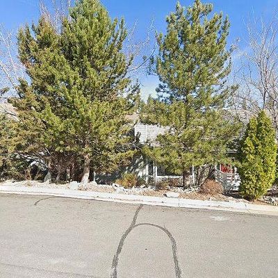 2555 Camelot Way, Reno, NV 89509