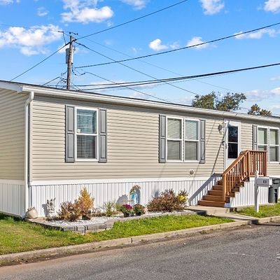 26 Dalbert St #E5, Carteret Boro, NJ 07008