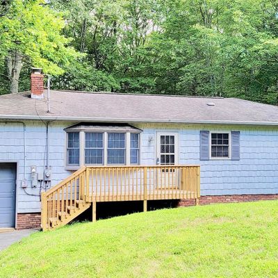 260 High Ridge Rd, Dingmans Ferry, PA 18328