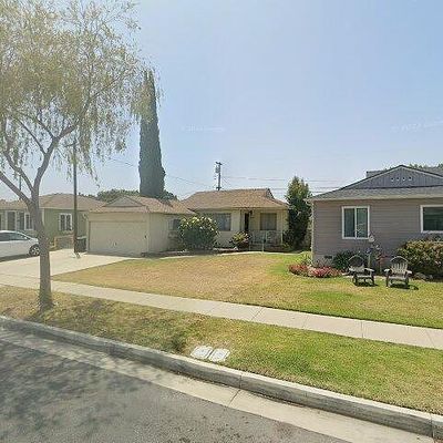 2612 Denmead St, Lakewood, CA 90712