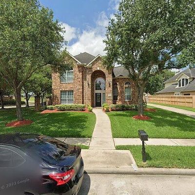 2713 Snyders Blf, League City, TX 77573